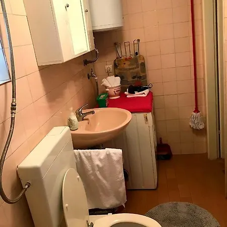 Holiday Listeši 度假居